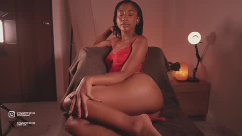 Snapshot of connie_west0 chatting on December 15, 2024, 2:41 am   independent model online show from December 15, 2024, 2:41 am