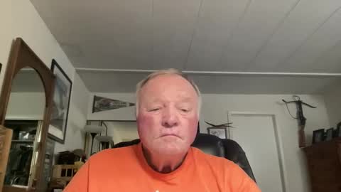 cookoosnest online show from March 10, 2026, 3:55 am