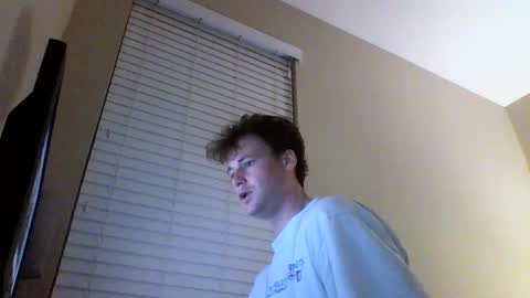 Snapshot of cooldude122222 chatting on February 19, 2025, 12:57 am cooldude122222 online show from February 19, 2025, 12:57 am