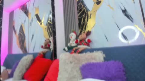 sophie online show from December 14, 2024, 9:40 am