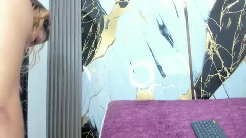 sophie online show from January 28, 2025, 12:22 pm