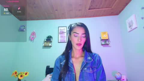 Coral online show from April 29, 2026, 1:53 am