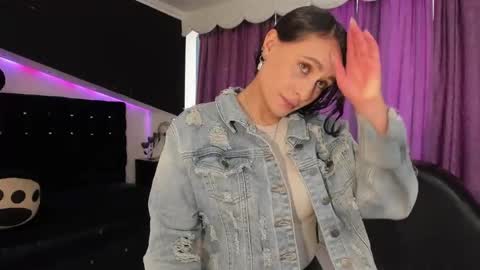 Snapshot of coral_gibson chatting on February 17, 2026, 12:45 pm Coral online show from February 17, 2026, 12:45 pm