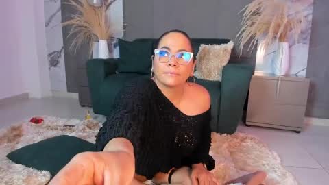 coral_rousee online show from June 7, 2026, 12:31 pm