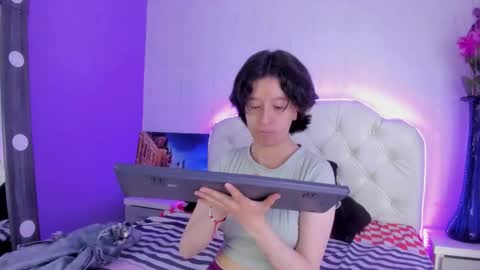 Snapshot of coralandocean chatting on November 27, 2025, 12:40 pm Coral and Ocean online show from November 27, 2025, 12:40 pm