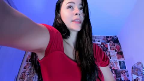 Coralinekam1 online show from January 28, 2025, 7:00 pm