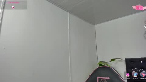 Snapshot of corall_tay chatting on September 20, 2025, 12:06 pm corall_tay online show from September 20, 2025, 12:06 pm