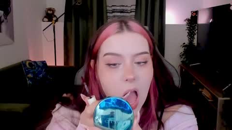 little girl who is always right or just Cora online show from April 25, 2026, 3:20 am