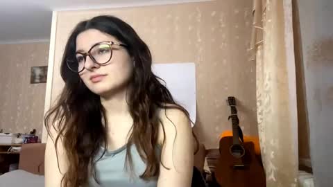 Elisheva online show from November 14, 2025, 1:10 pm