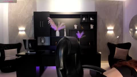 Corinne Russo online show from February 4, 2026, 3:34 am