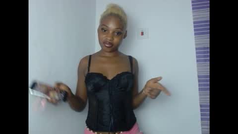 cornxcunt online show from November 2, 2025, 4:04 am