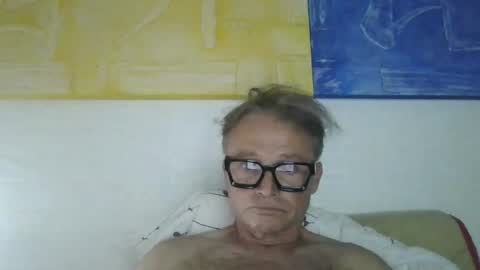 coroa4u online show from November 24, 2025, 5:51 am