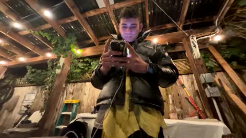 Snapshot of coronelking chatting on December 31, 2024, 3:01 am coronelking online show from December 31, 2024, 3:01 am