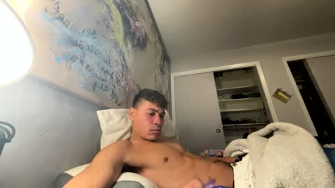 Snapshot of coronelking chatting on January 15, 2025, 5:19 am coronelking online show from January 15, 2025, 5:19 am