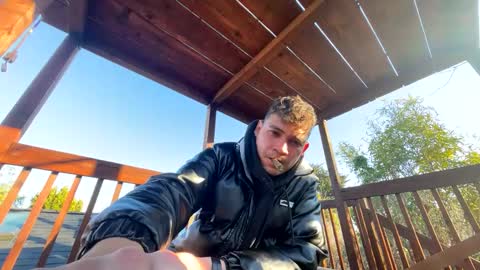 Snapshot of coronelking chatting on January 16, 2025, 11:37 pm coronelking online show from January 16, 2025, 11:37 pm