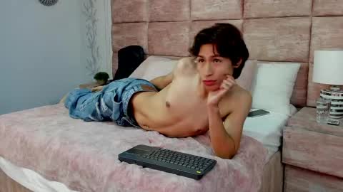 Snapshot of corygreenn chatting on June 4, 2026, 12:11 pm CoryGreen online show from June 4, 2026, 12:11 pm
