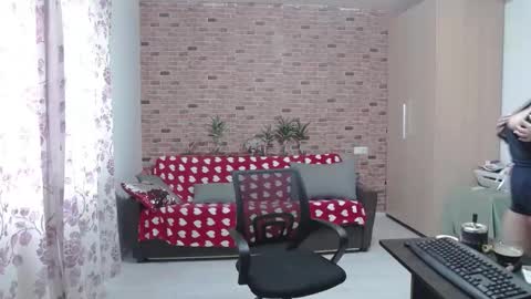 Elisa online show from February 27, 2025, 7:34 am