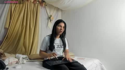 Lunita online show from June 5, 2026, 1:28 pm