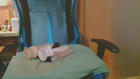 Snapshot of cosmicjones88 chatting on March 10, 2025, 5:54 am cosmicjones88 online show from March 10, 2025, 5:54 am