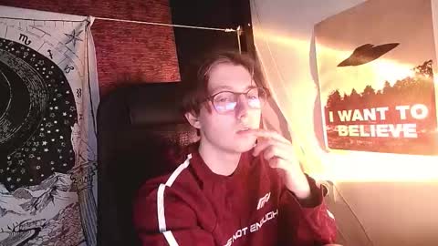 Snapshot of cosmonudes chatting on February 17, 2026, 8:15 pm Barry online show from February 17, 2026, 8:15 pm