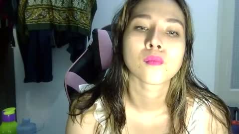 Liz Gwyneth Charlota online show from February 25, 2025, 11:33 pm