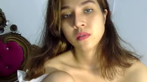 Liz Gwyneth Charlota online show from March 12, 2025, 8:08 am