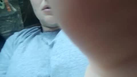 countrymommy online show from April 21, 2026, 4:23 pm