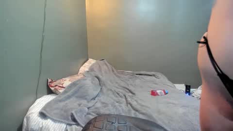 couple4cam777 online show from January 9, 2026, 5:32 am