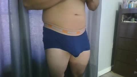 couple_123321 online show from January 16, 2026, 8:46 pm