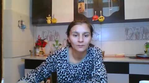 Snapshot of couple_p3rf3ct chatting on December 17, 2024, 8:32 pm couple_p3rf3ct online show from December 17, 2024, 8:32 pm