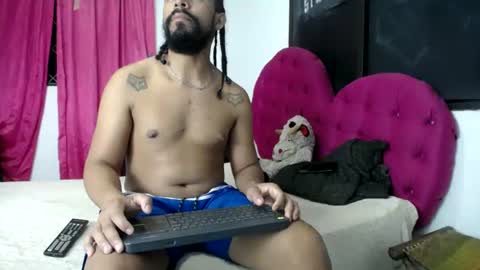 couple_sex_kinky online show from December 14, 2024, 2:34 am