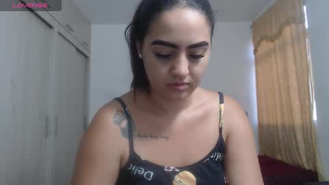  ALEJANDRO Y EMILY  online show from October 4, 2025, 11:52 am