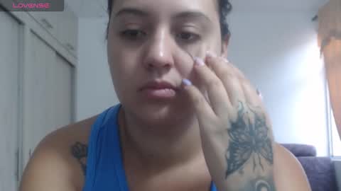  ALEJANDRO Y EMILY  online show from December 3, 2025, 12:36 pm