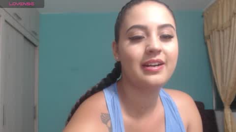 Snapshot of couple_sexandlove chatting on January 18, 2026, 1:31 am ALEJANDRO Y EMILY online show from January 18, 2026, 1:31 am