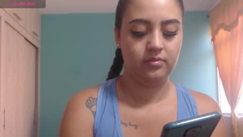 Snapshot of couple_sexandlove chatting on January 18, 2026, 1:37 pm ALEJANDRO Y EMILY online show from January 18, 2026, 1:37 pm