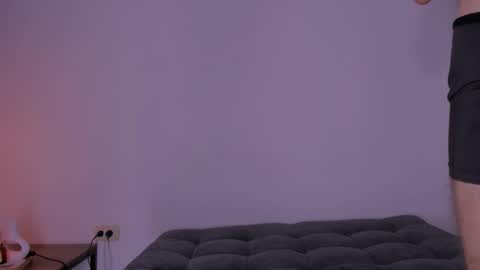 Couple sexxo online show from September 10, 2025, 2:44 am