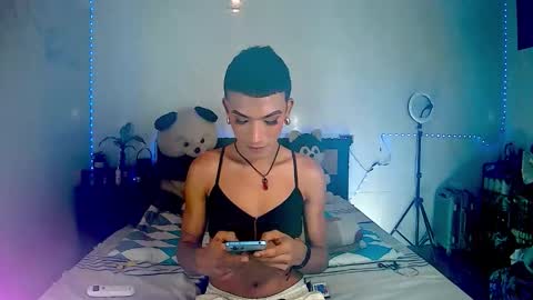 ALEXA  KIM online show from December 4, 2025, 12:20 am