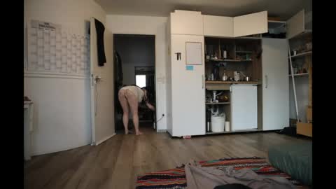 couplegame1901 online show from April 12, 2026, 5:56 am