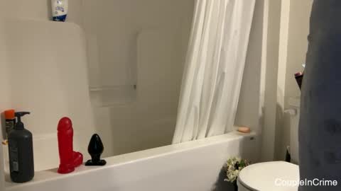 coupleincrime online show from December 11, 2024, 5:32 am