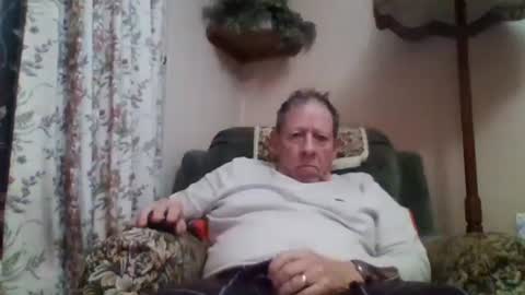 courieral1 online show from February 17, 2025, 5:58 am