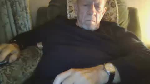 courieral1 online show from September 22, 2025, 9:17 pm