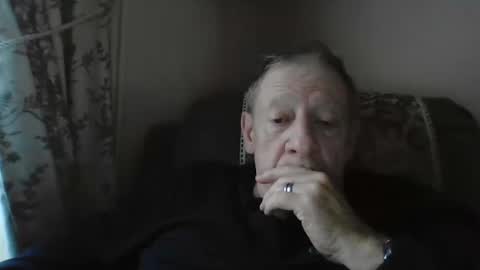 courieral1 online show from November 7, 2025, 7:52 am