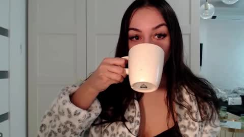 Courtney online show from February 18, 2026, 7:48 am