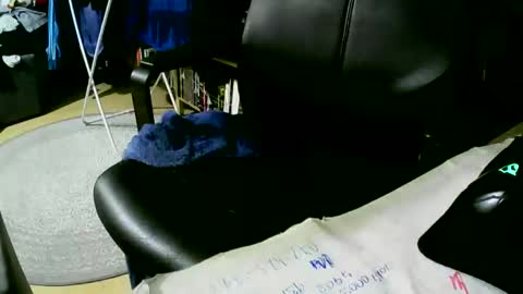 coyote017 online show from February 4, 2025, 1:06 pm