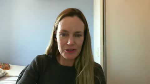 Anny online show from September 10, 2025, 3:45 pm