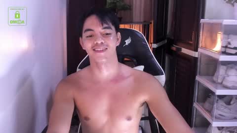 Snapshot of crazyasiancum chatting on December 3, 2024, 2:38 pm Zion online show from December 3, 2024, 2:38 pm