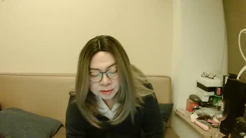 Kelly   online show from March 8, 2025, 9:18 pm