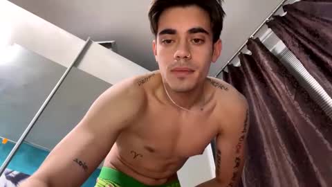 Snapshot of crazydickboy3 chatting on February 12, 2025, 11:18 am crazydickboy3 online show from February 12, 2025, 11:18 am