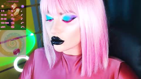 Roxy online show from September 26, 2025, 2:54 pm