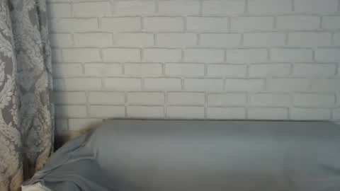 Crazyy Girl  online show from January 20, 2025, 1:42 pm